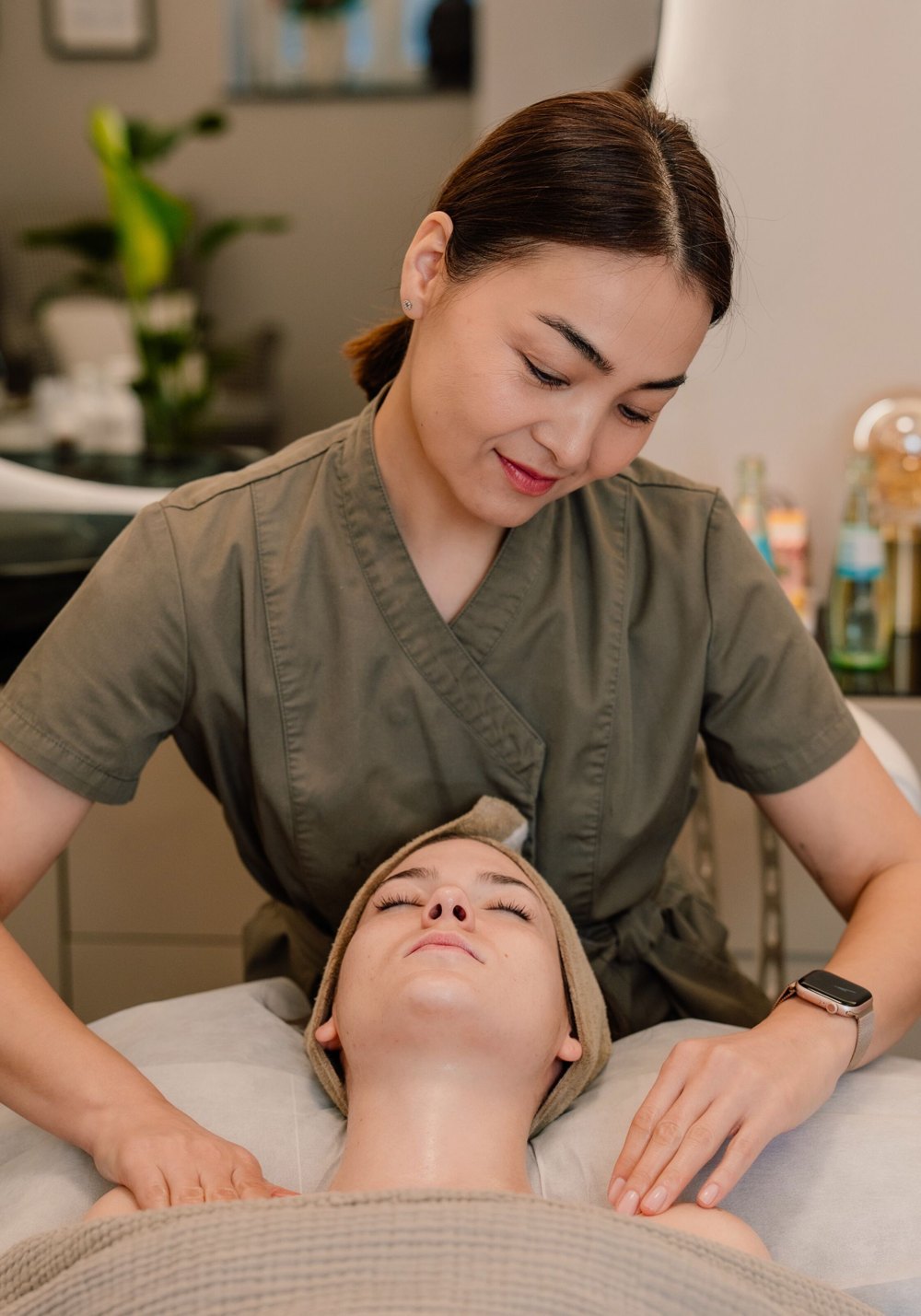 Jargal, deine Expertin für Kosmetik & Permanent Make-up in Köln